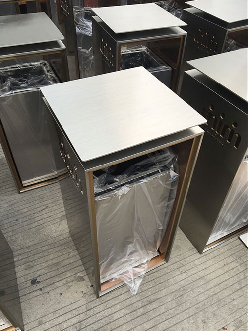 欣方圳不銹鋼垃圾箱服務湖南常德商場物業(yè)客戶